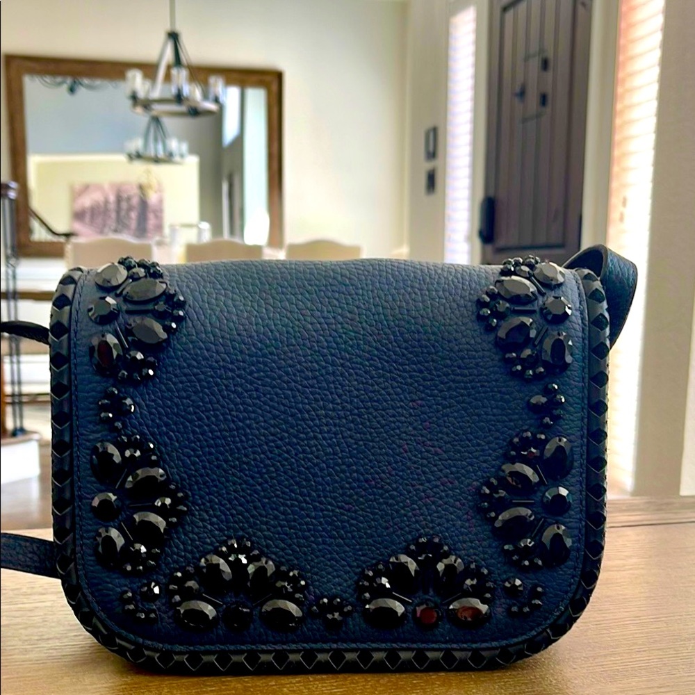 Super cute small Kate Spade crossbody